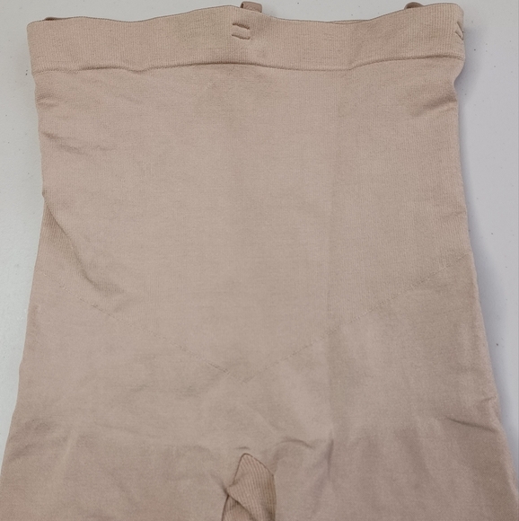 Spanx Slim Cognito Shaper Short Shapewear - Picture 3 of 8